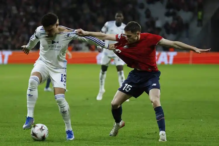 欧冠对决：利物浦 VS 皇家马德里